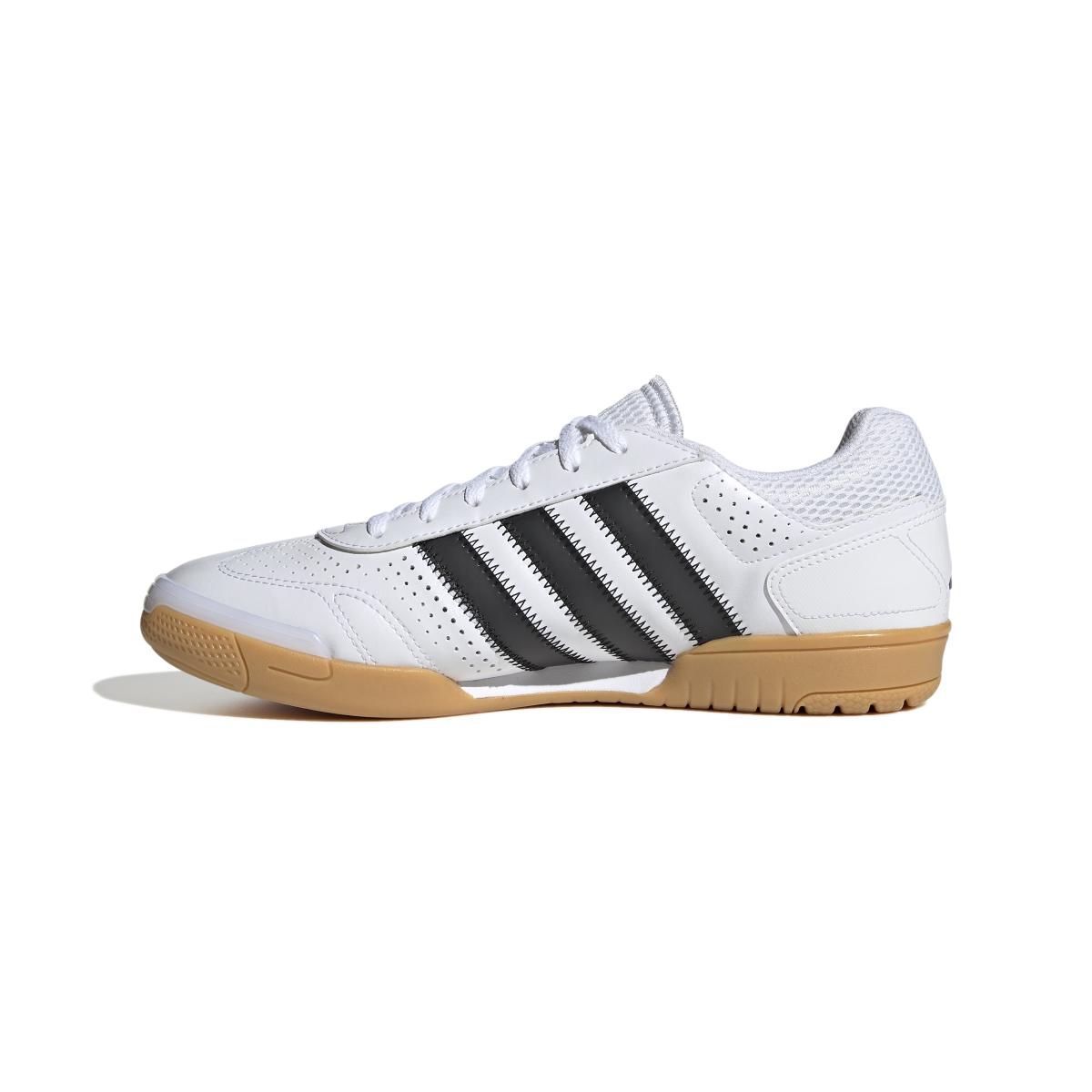 product/a/d/adidas_hq3518_5_footwear_photography_side_medial_center_view_white-nw091625.jpg